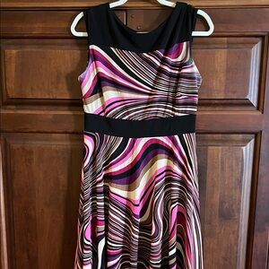Sandra Darren Elegant Multicolor Swirl Dress